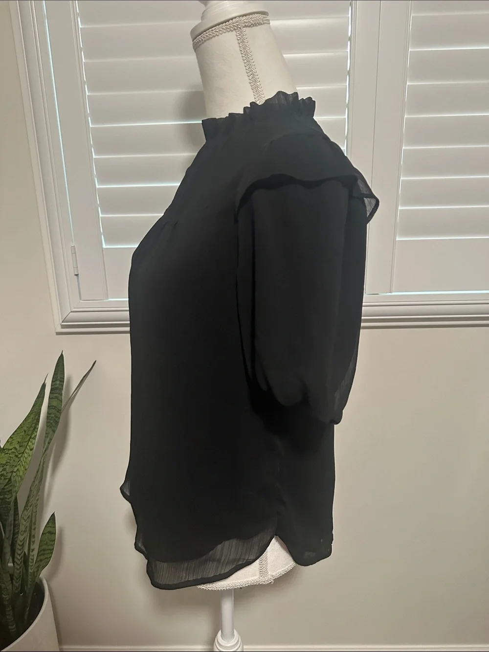 LOFT Black Ruffle-Neck Short Sleeve Blouse | A11
